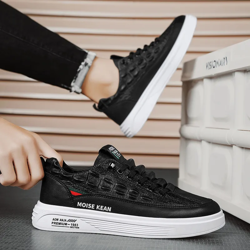 MOISE KEAN Breathable Low-Top Skateboard Shoes Men's-32