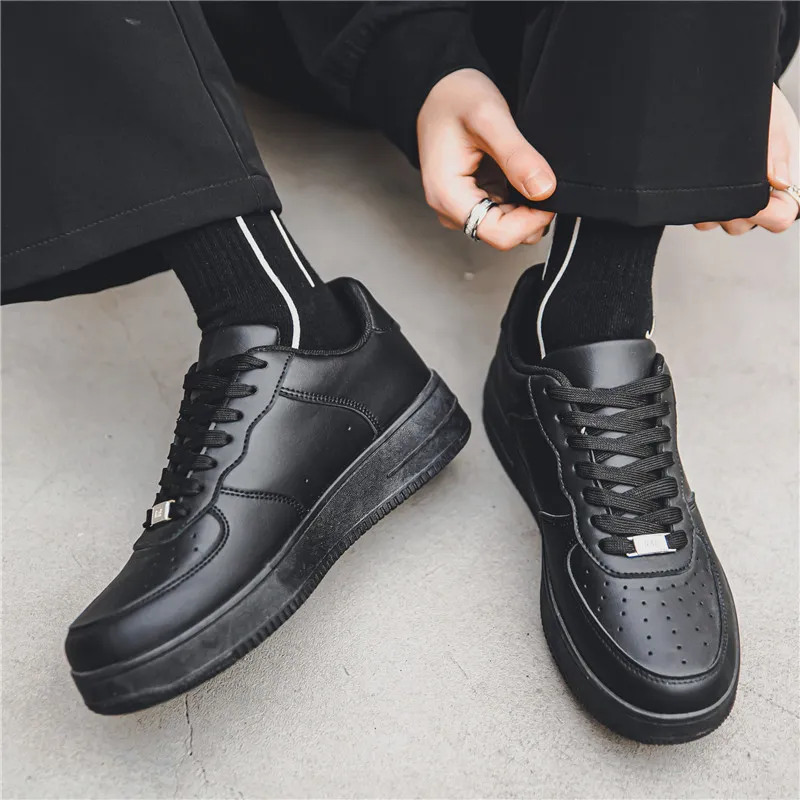 MOISE KEAN Low-Top Skateboard Shoes Men's-6