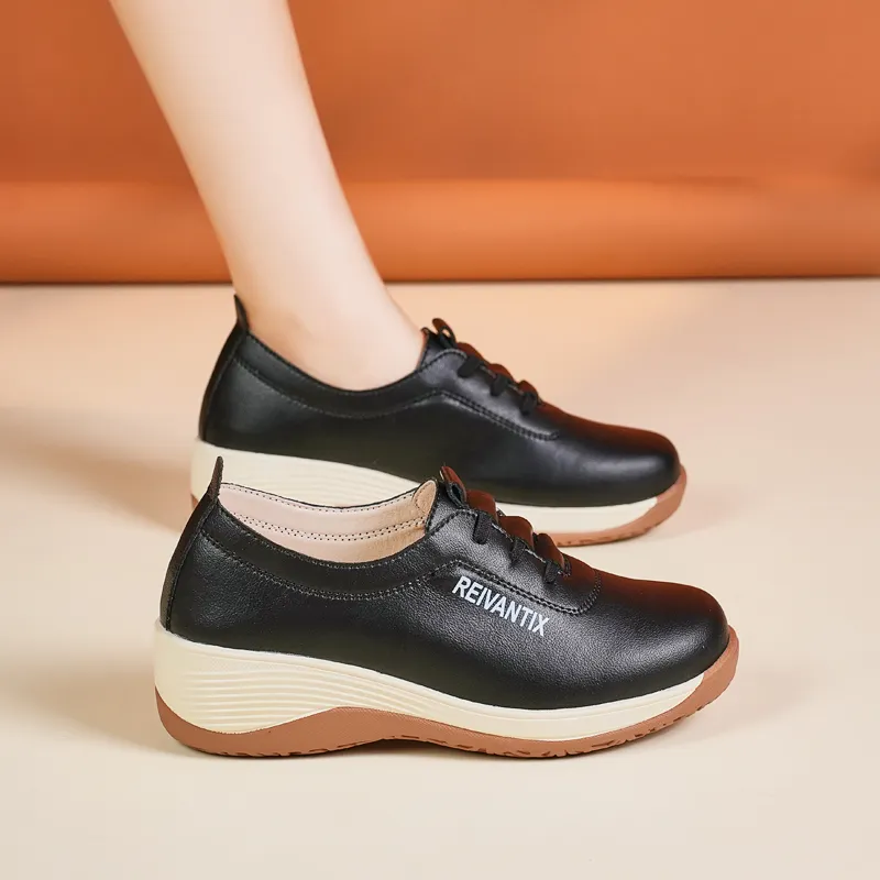 Reivanti Slip Resistant Low Top Casual Shoes Women's Black-1