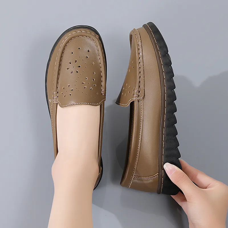 Reivanti Beanie Shoes Women's Khaki-8