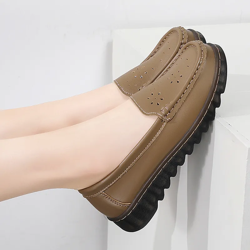 Reivanti Beanie Shoes Women's Khaki-6