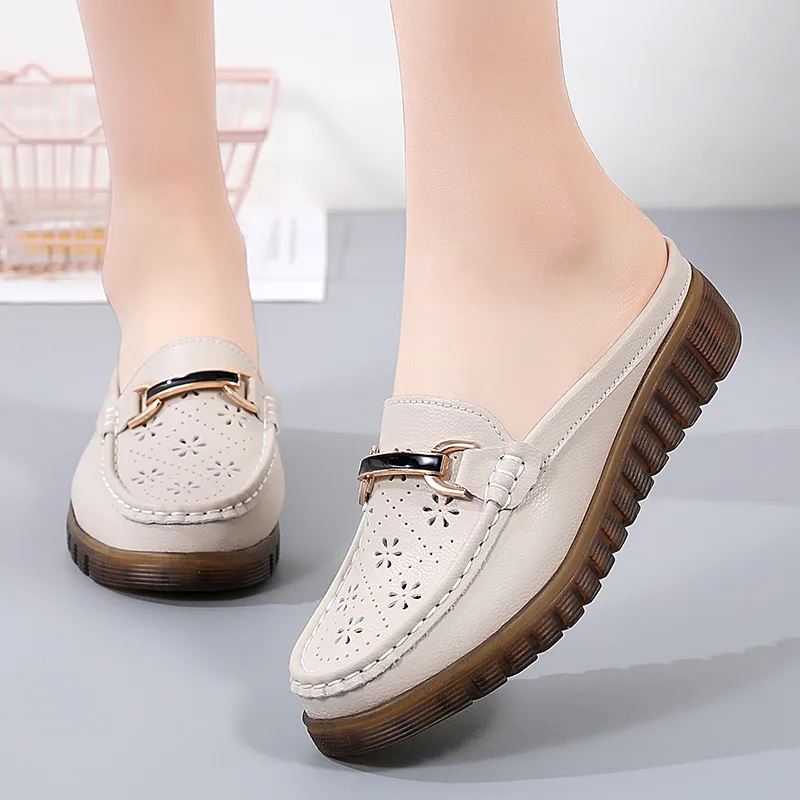 Reivanti Wrap toe Slippers Women's Beige Cut Out-6