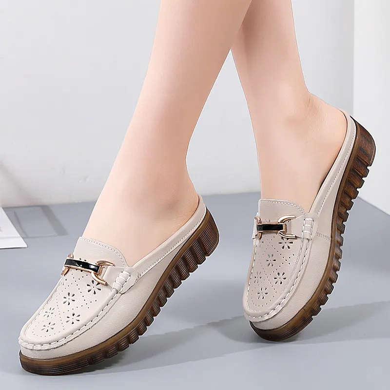 Reivanti Wrap toe Slippers Women's Beige Cut Out-5