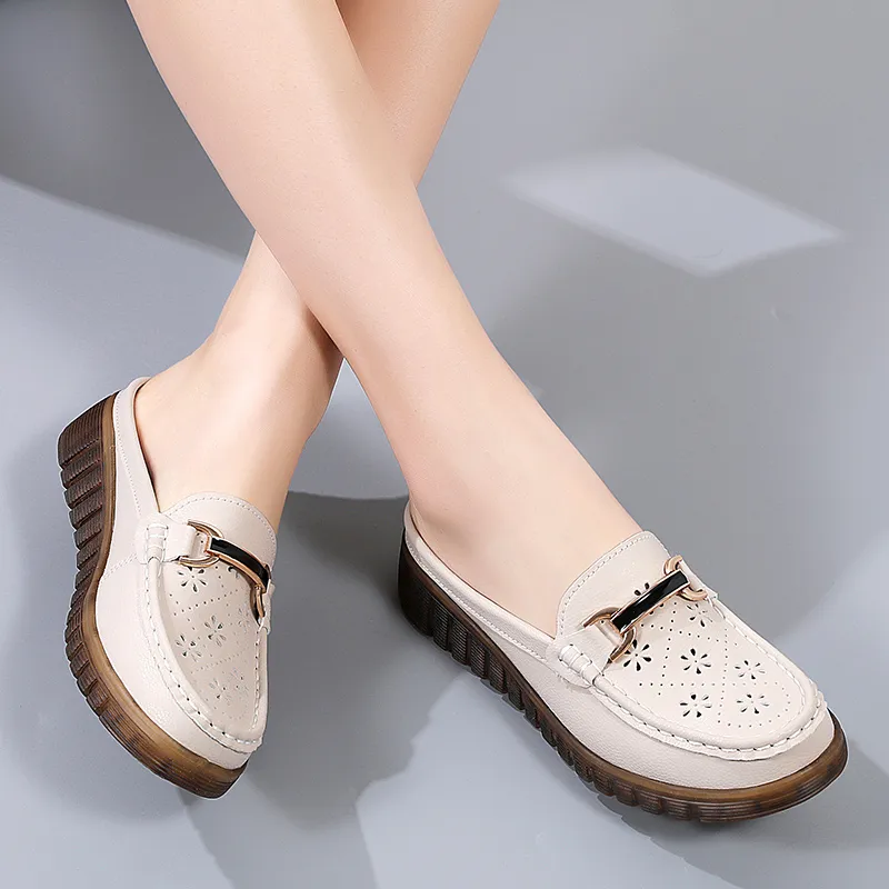 Reivanti Wrap toe Slippers Women's Beige Cut Out-3