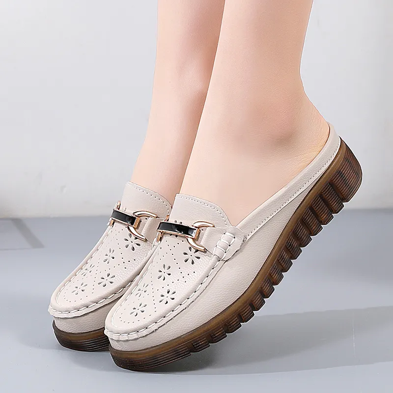 Reivanti Wrap toe Slippers Women's Beige Cut Out-4