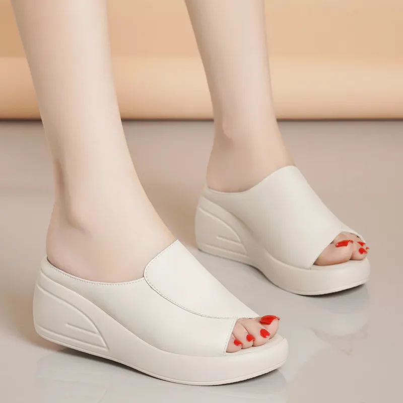 Reivanti Slide Slippers Women's Beige-6