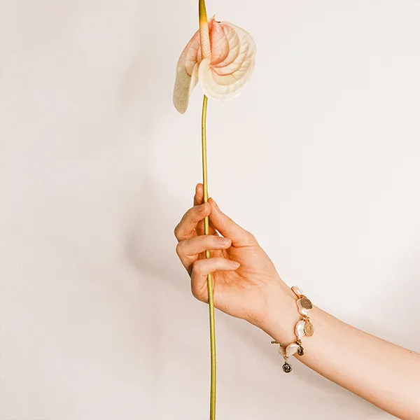 Lost In Echo Bracelets Women's Gold-5