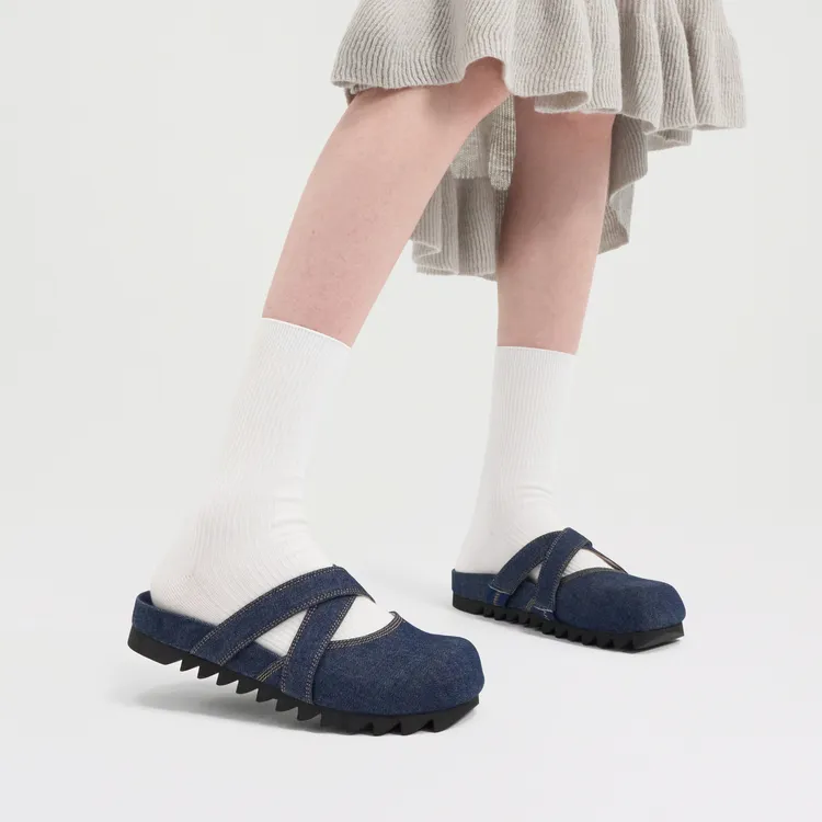 Lost In Echo Slip Resistant Wrap toe Slippers Women's-9