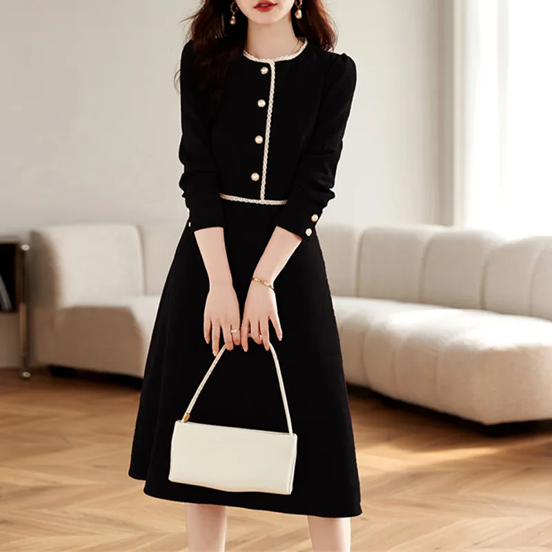 Still Quiet Long Sleeved Dresses Women's Red-11