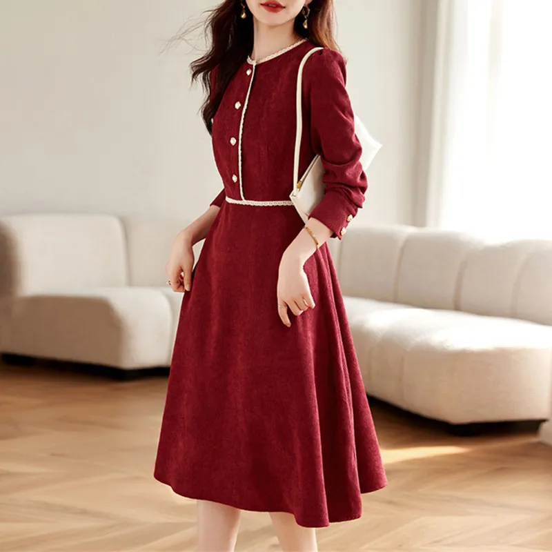 Still Quiet Long Sleeved Dresses Women's Red-2