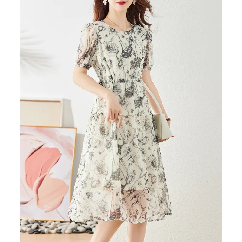 Still Quiet Short Sleeved Dresses Women's Black Beige-4
