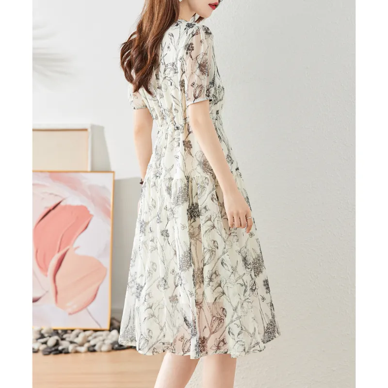 Still Quiet Short Sleeved Dresses Women's Black Beige-1
