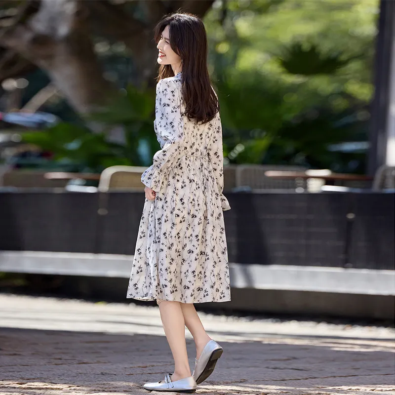 Still quiet Long Sleeved Dresses Women's Gray-5