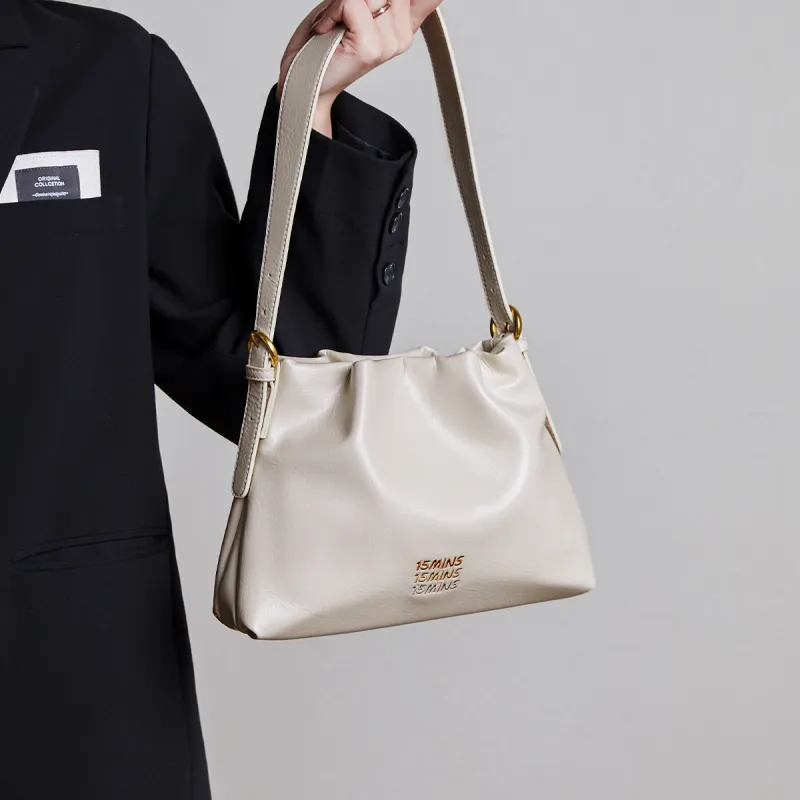 15 MINS PVC Commute Bag Tote Bag Shopping Bag Shoulder Bag Trash Bag Women's Ecru-3