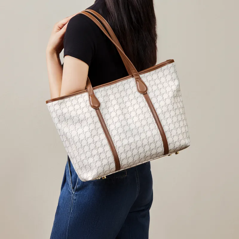 15 MINS PVC Tote Bag, Shopping Bag, One Shoulder Bag Regular Large Size Women's Ecru/Coffee-1