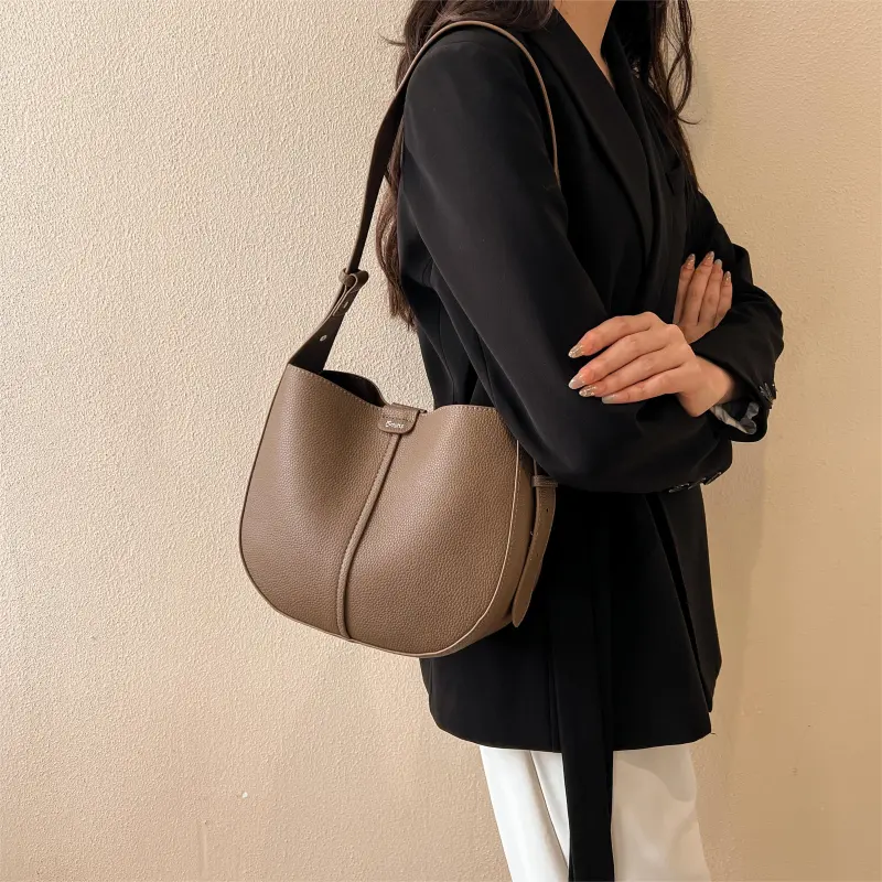 15 MINS Cow Leather Shoulder Bag Women's Mocha-3