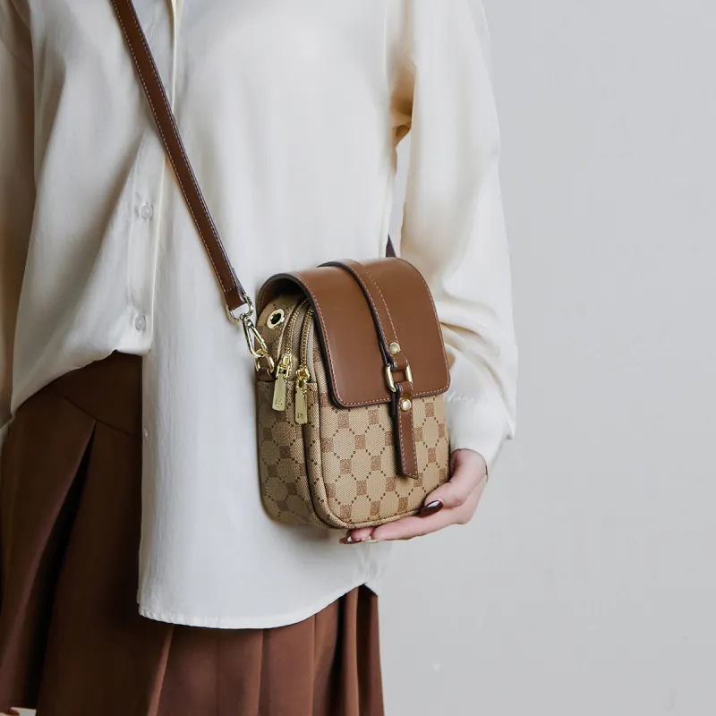 15 MINS PVC Shoulder Bag, Crossbody Bag, Cell Phone Pouch Mini Women's Coffee-5