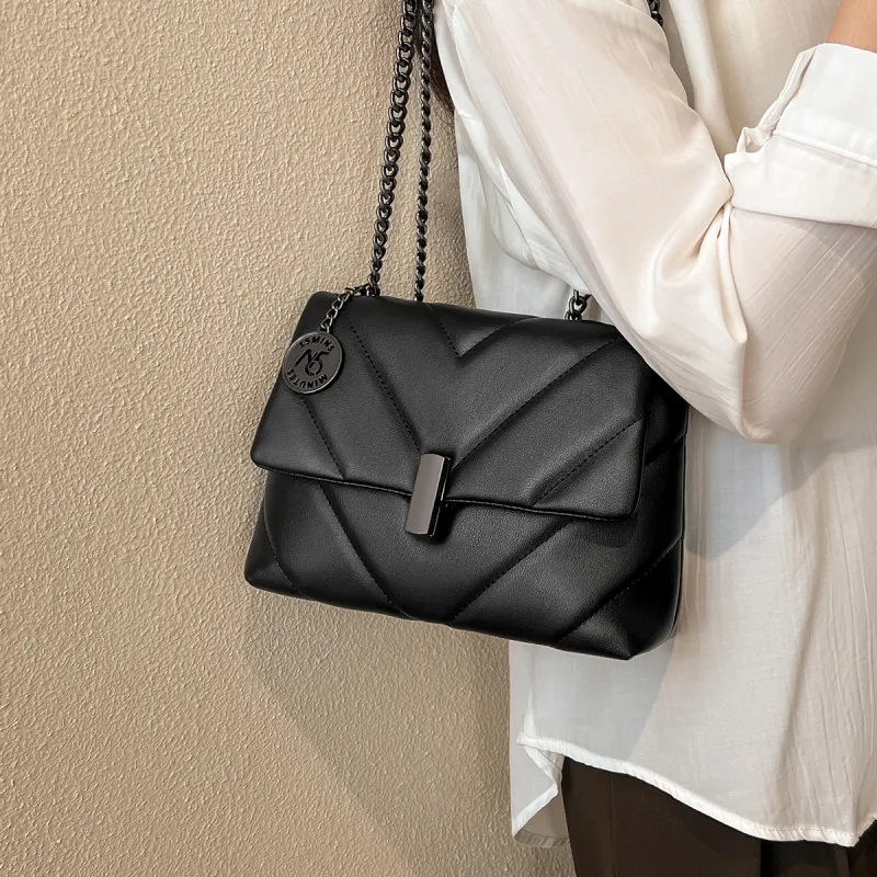 15 MINS Synthetic Leather Commuter Bag Chain Bag Shoulder Bag Crossbody Bag Shoulder Bag Regular Women's Black-4