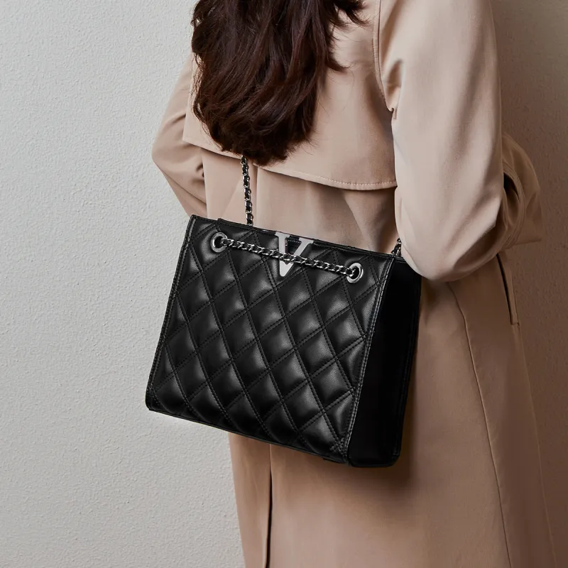 15 MINS Cow Leather Patchwork Synthetic Leather Commuter Bag Chain Bag Tote Shoulder Bag Regular Women's Black-5