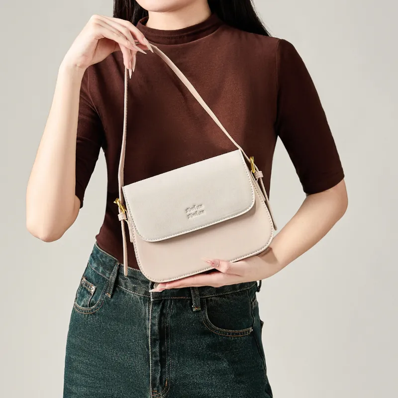 15 MINS Synthetic Leather Shoulder Bag Women's Ecru-1