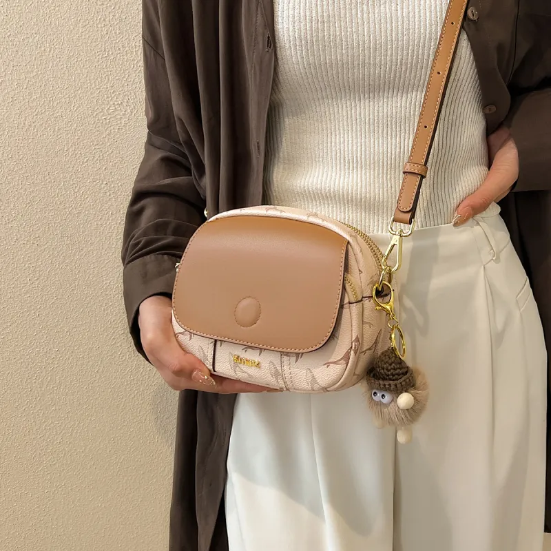 15 MINS PVC Crossbody Bag Shoulder Bag Dome Bag Small Size Women's Ecru/Coffee-5