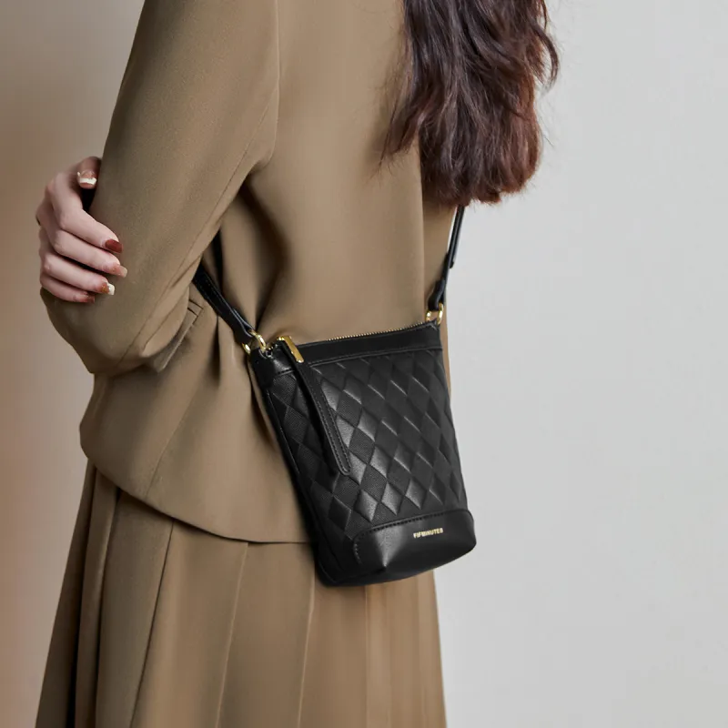 15 MINS Crossbody Bags-3