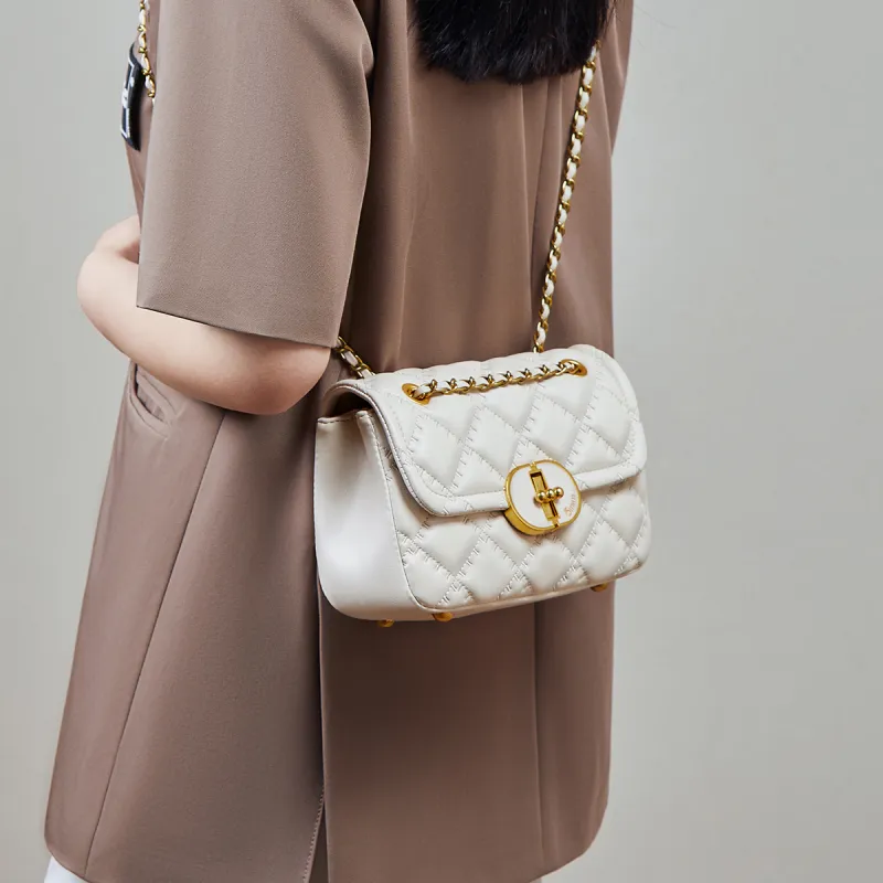 15 MINS Cow Leather Chain Bag Shoulder Bag Crossbody Bag Small Size Women's Ecru/Black-1