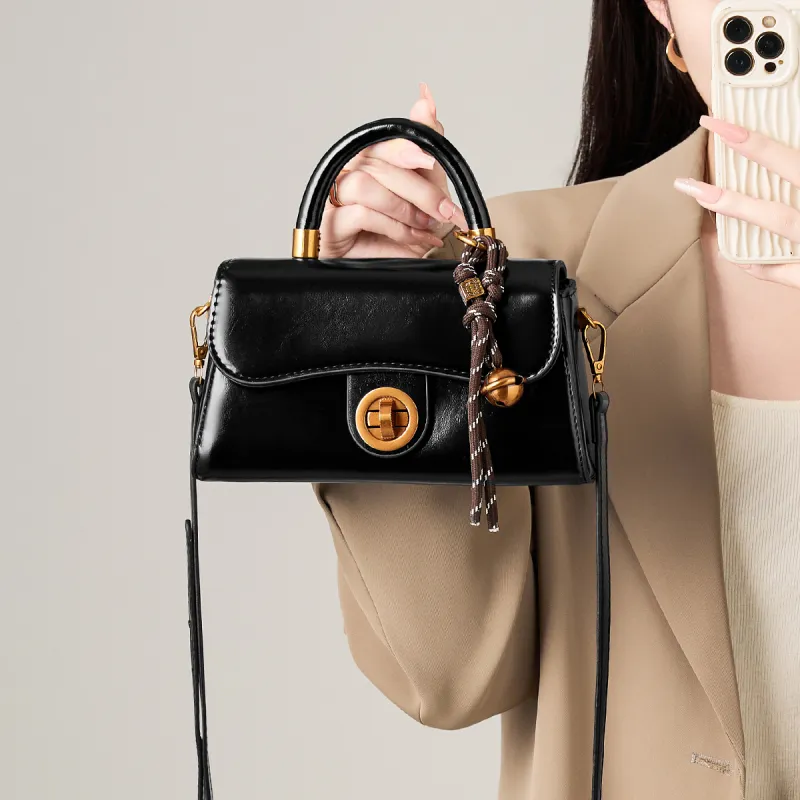15 MINS Synthetic Leather Handbag Women's Multicolor-1