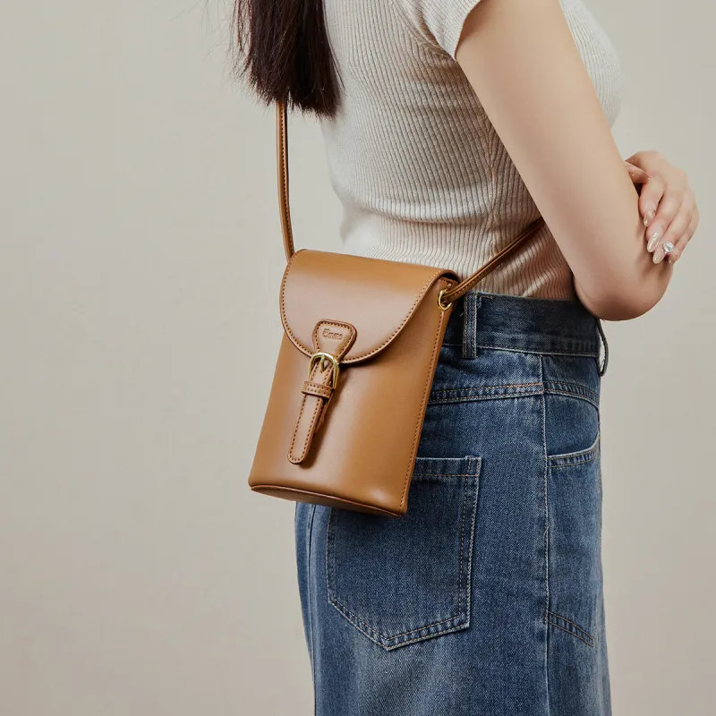 15 MINS Synthetic Leather Cell Phone Pouch Crossbody Bags Regular Women's Caramel Brown/Ecru-1
