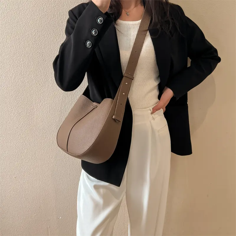 15 MINS Cow Leather Shoulder Bag Women's Mocha-4