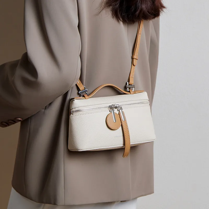 15 MINS Cow Leather Handbag Regular Women's Ecru & Apricot/Midnight Black-2
