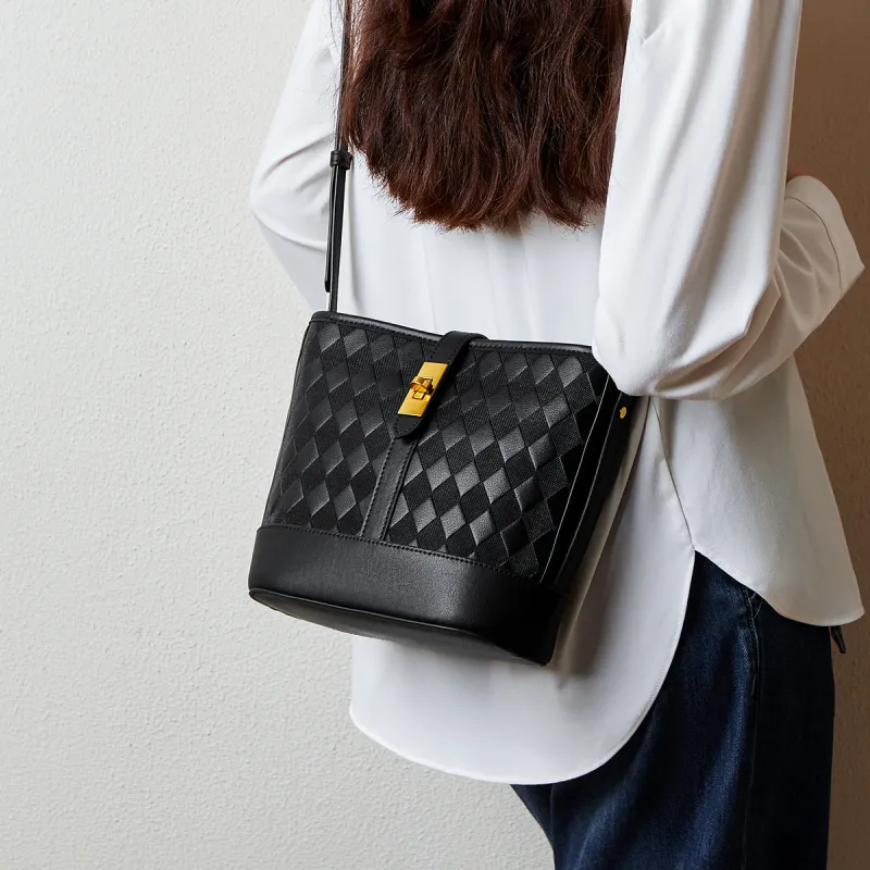 15 MINS Cow Leather Crossbody Bag, Shoulder Bag Regular Women's Ecru & Apricot/Midnight Black-9
