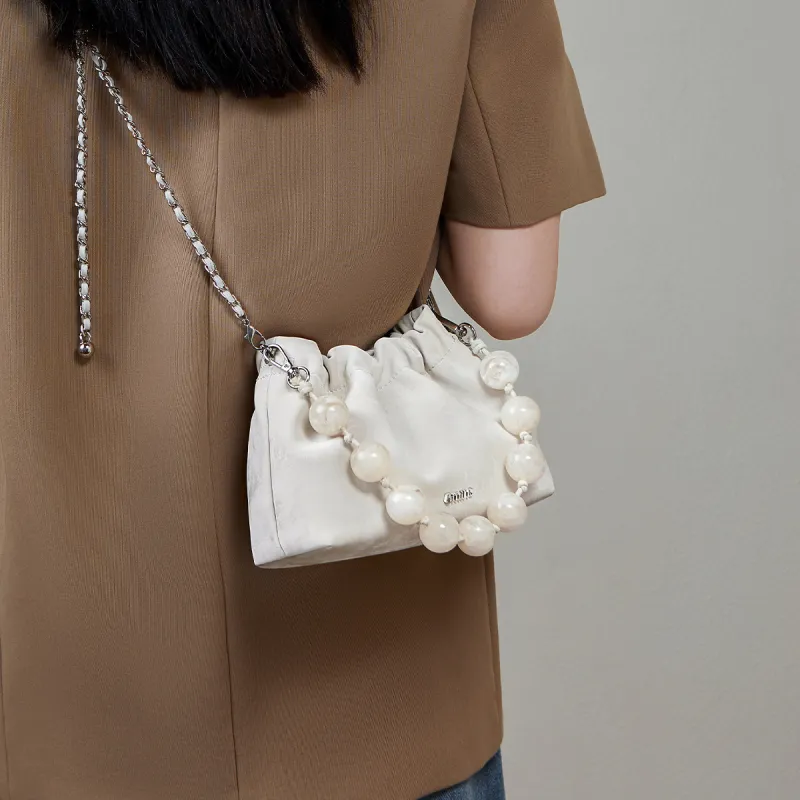 15 MINS Cow Leather Cloud Bag, Shoulder Bag, Crossbody Bag Trumpets Women's Graphite Black/Milkshake White/Olive Green-1