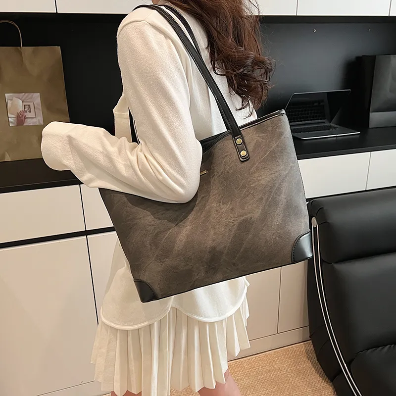 LOUIS ROYALN PU Tote Bag, Shoulder Bag Regular Women's White/Black-4