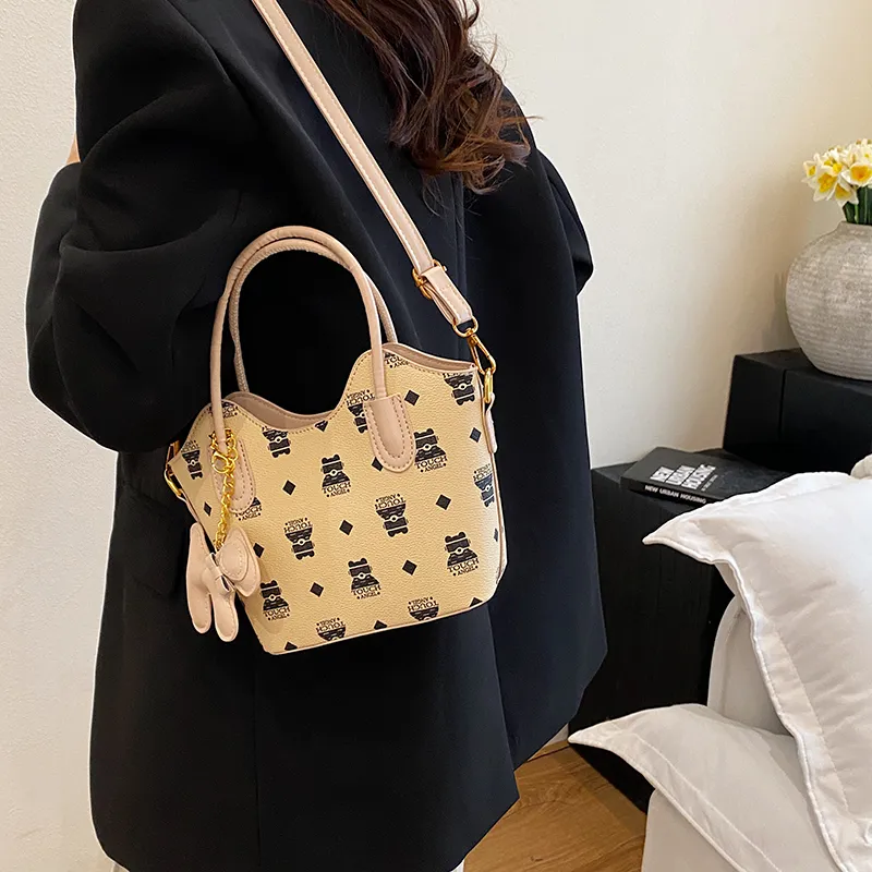 LOUIS ROYALN PU Tote One Shoulder Handbag Women's Ecru/Black/Khaki-2