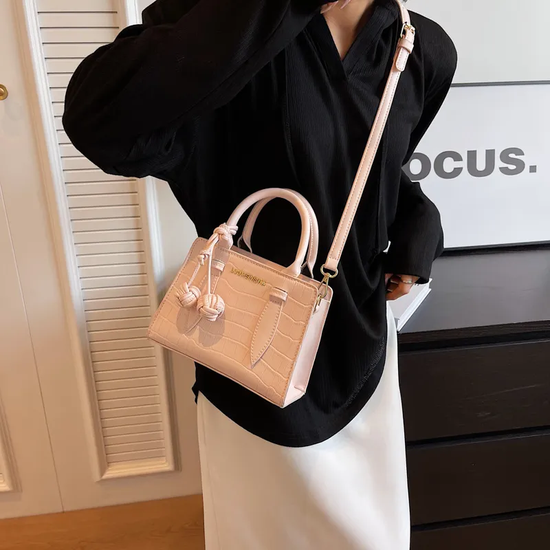 LOUIS ROYALN PU Crossbody One Shoulder Handbag Women's Black/Ecru/Pink-6