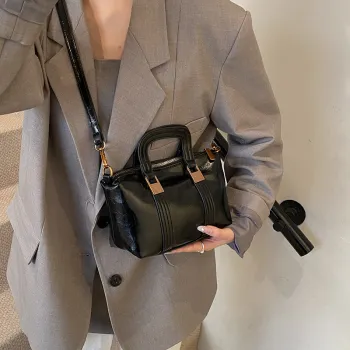 LOUIS ROYALN PU Handbag Women's Black/Burgundy/Khaki/Coffee