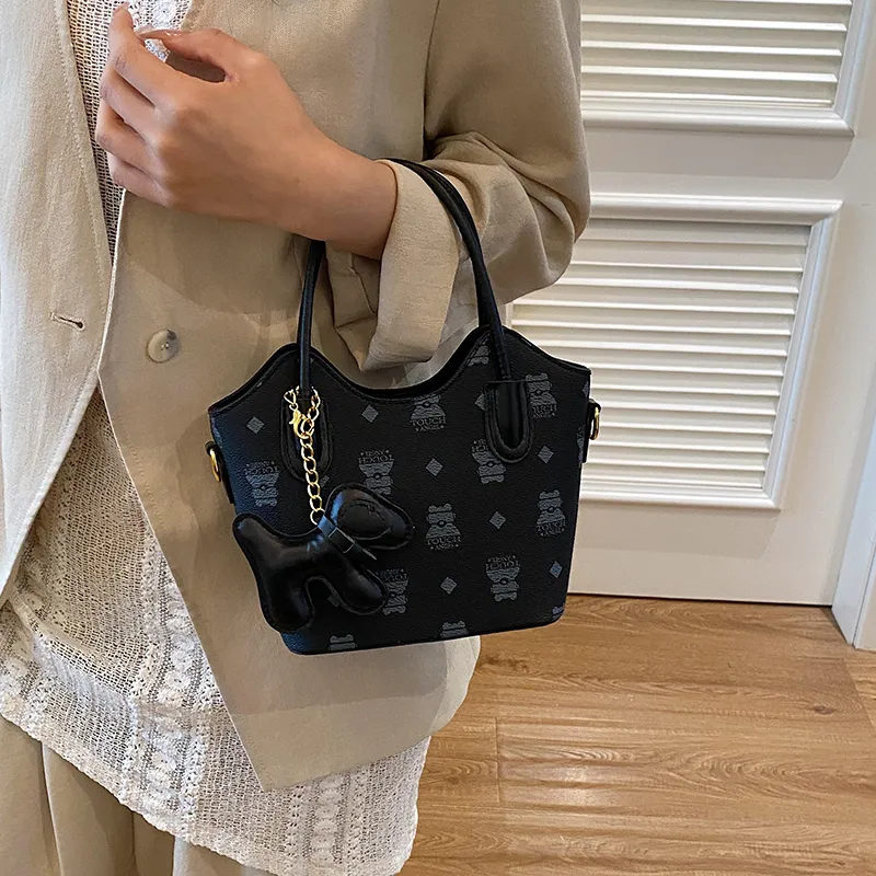 LOUIS ROYALN PU Tote One Shoulder Handbag Women's Ecru/Black/Khaki-4