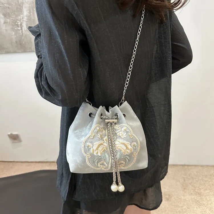 LOUIS ROYALN Pu Shoulder Bag Crossbody Bag Regular Women's Black/White/Silver/Pink-7
