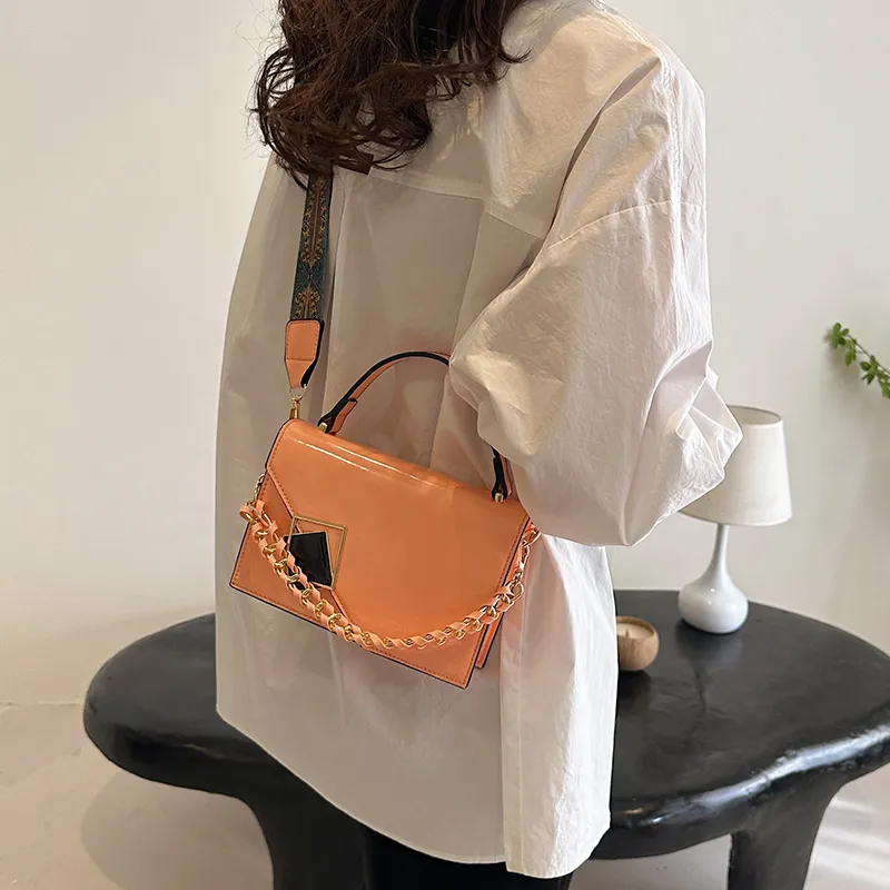 LOUIS ROYALN PU One Shoulder Handbag Women's White/Black/Flesh Pink-8