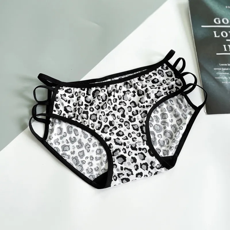 Flowers In Water Underpants Women's 3 Pack-2
