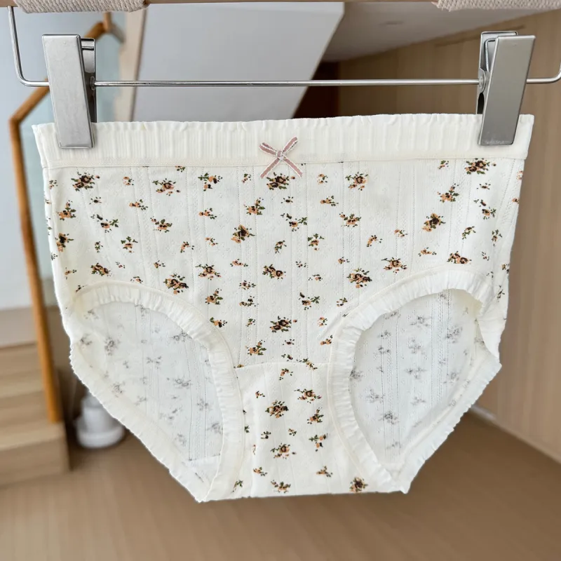 Flowers In Water Underpants Women's 3 Pack-1