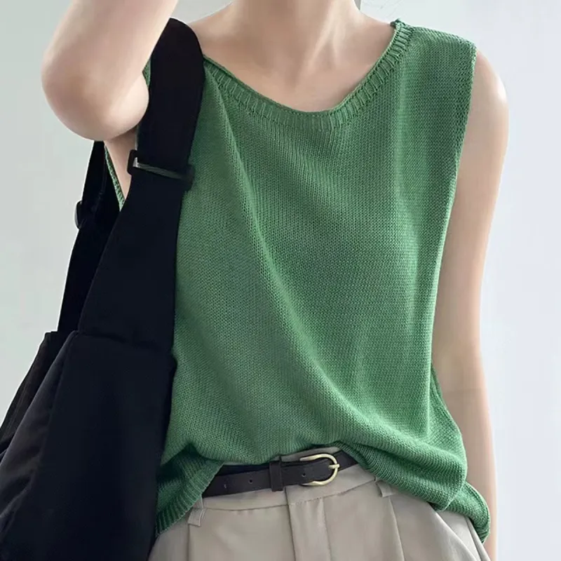Flowers In Water Tank Top Women's Green-1