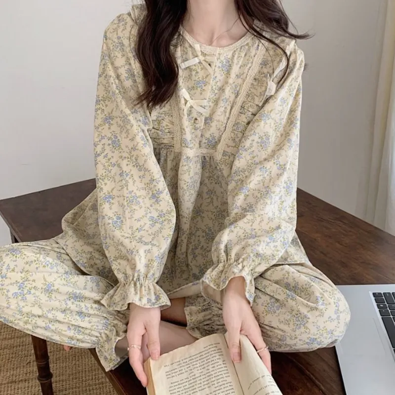 Flowers In Water Pajama Set Women's Apricot-3