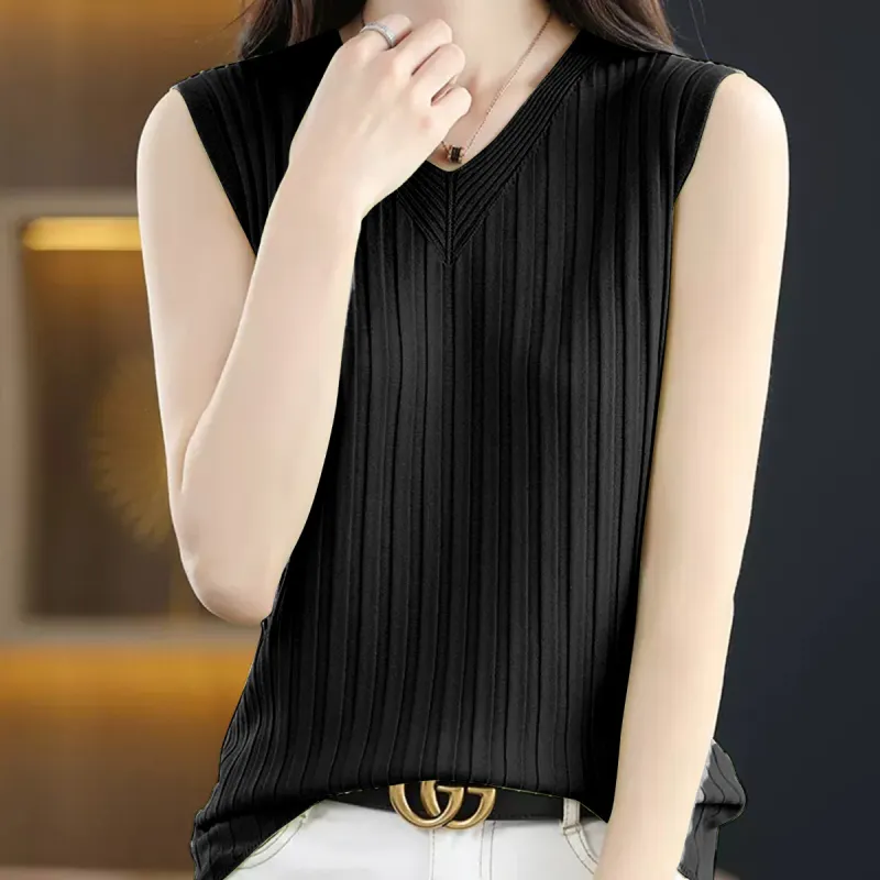 Flowers In Water Tank Top Women's Black-2