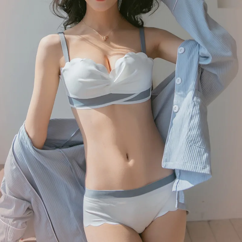 Flowers In Water Underwear Set Women's White-5