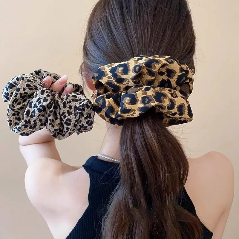 HANYUDIE Fabric Hair Clips Women's-1