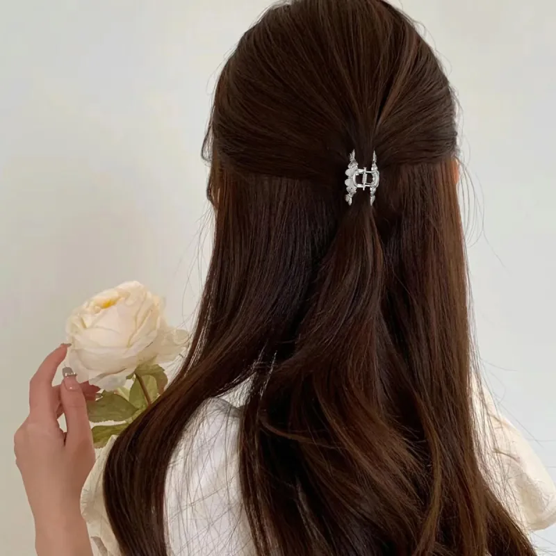 HANYUDIE Shark Hair Clip With Half Bun Holder Women's-1