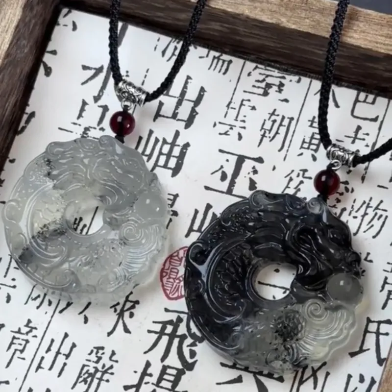 Jin Ruibang Chalcedony Jade Necklaces Unisex-7