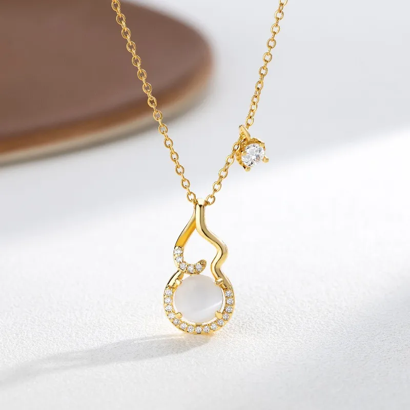 Jin Ruibang Glass Cat Eye Jade Necklaces Women's-1